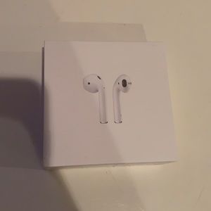 Apple Airpods (2nd Generation) wireless charging